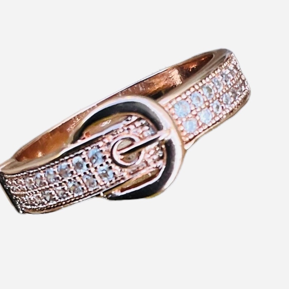 Woman's Rhinestone Rose Gold Belt Buckle Shape Elegant Looking Ring